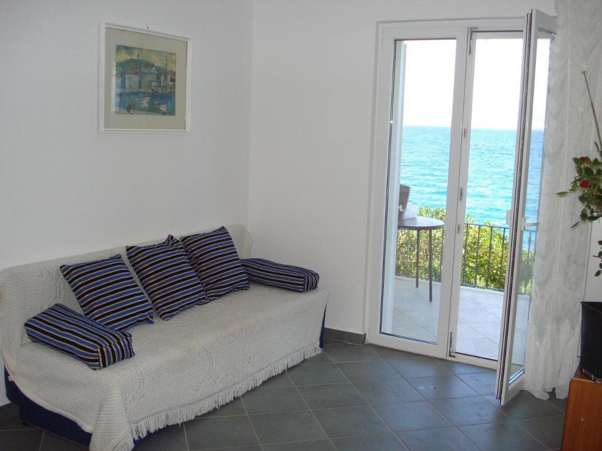 Sea Star Apartment Сутиван Стая снимка